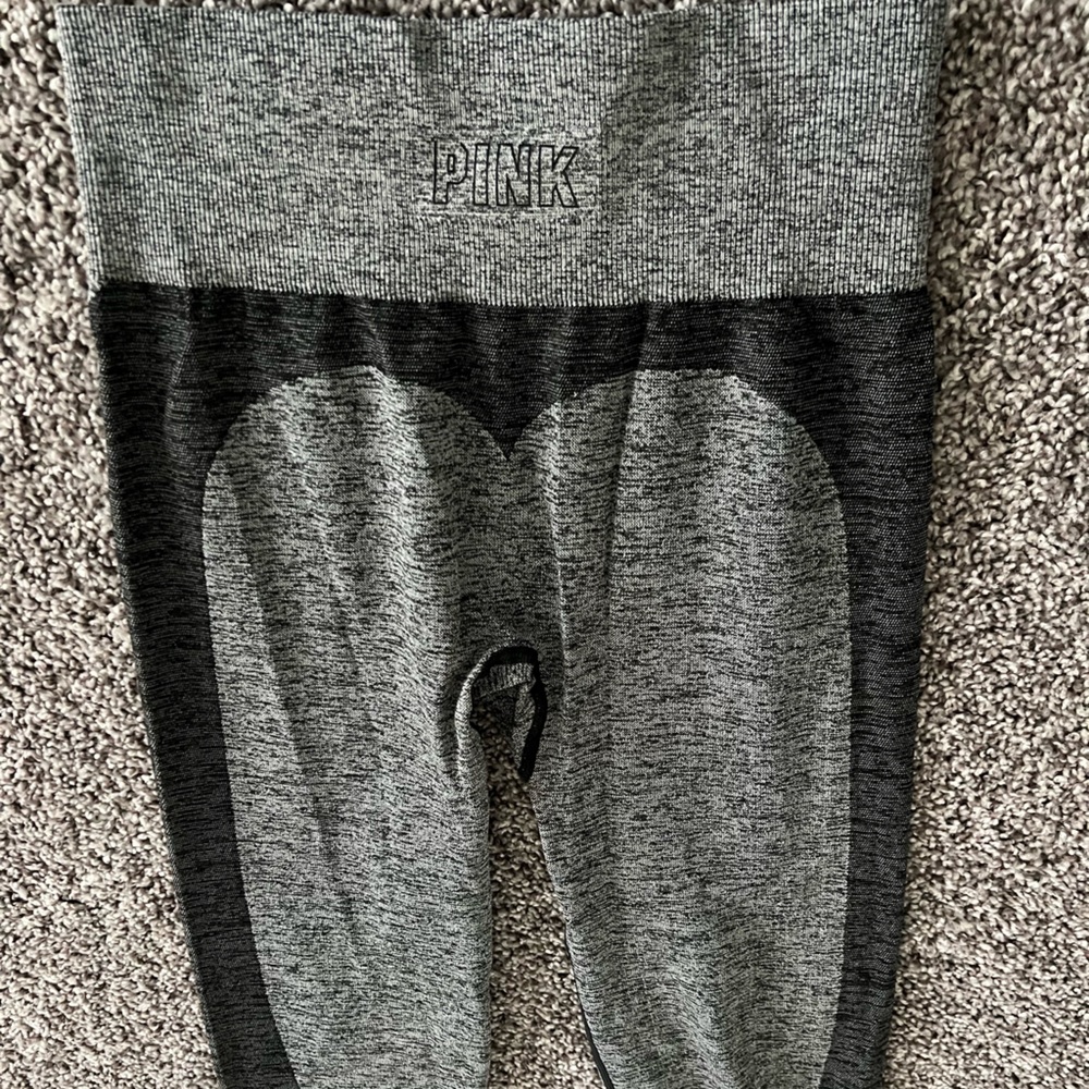 PINK - VS - leggings - size small